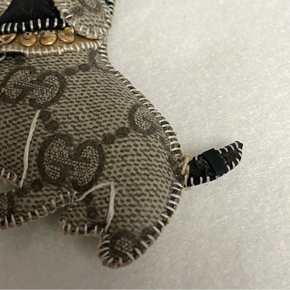 GUCCI FRENCH BULLDOG KEYCHAIN Leroy Guccioli Dog Frenchie Monogram Charm - Picture 7 of 15